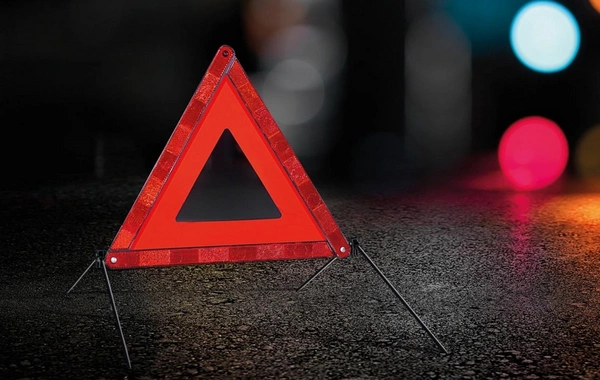 В Баку автомобиль насмерть сбил женщину