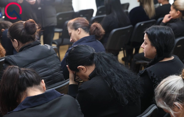 22 qadın azadlığa çıxır - 2-si övladı ilə birlikdə