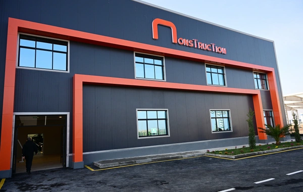 İlham Əliyev Ağdamda metal elektrik dirəklərinin istehsalı müəssisəsinin açılışında iştirak edib