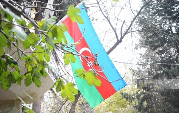 Aktauda qəzaya düşən təyyarənin kapitanı İqor Kşnyakinin xatirəsi Bakıda ehtiramla yad olunur