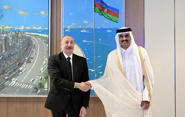 Prezident İlham Əliyev Qətər Dövlətinin Əmiri ilə görüşüb