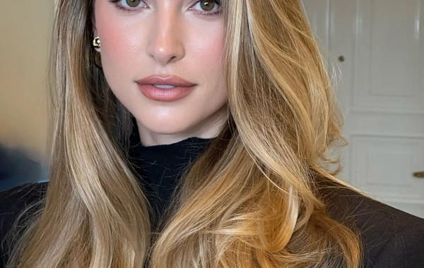 В сети обсуждают внешность дочери Стива Джобса