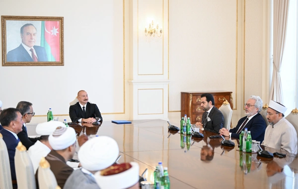 İlham Əliyev Bakıda keçirilən beynəlxalq konfransların iştirakçılarını qəbul edib