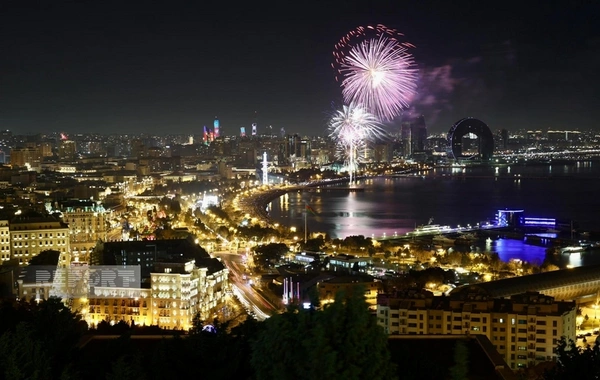 В Баку состоится праздничный салют