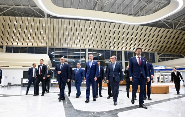 Slovakiya prezidenti Füzuli aeroportundan təyyarə ilə Bakı şəhərinə yola düşüb