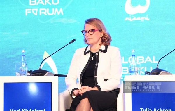 Qlobal Bakı Forumunda rəqəmsal gələcək müzakirə edilib