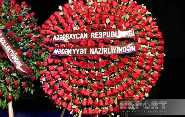В Баку простились с народным артистом Александром Шаровским