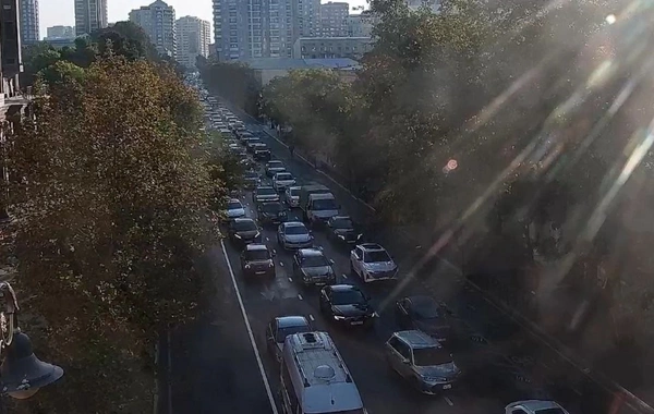 Bakıda 12 istiqamətdə tıxac var