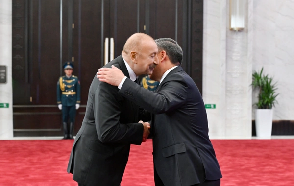 Prezident İlham Əliyev "ŞƏT plyus" formatında görüşdə iştirak etmək üçün Bişkekdəki "Irıs Ordo" Konqres Mərkəzinə gəldi
