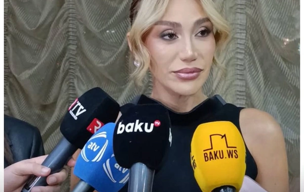 Röya Ayxanın 25 illik səhnə fəaliyyətinə həsr olunan KONSERTDƏN GÖRÜNTÜLƏR Röya Ayxanın 25 illik səhnə fəaliyyətinə həsr olunan KONSERTDƏN GÖRÜNTÜLƏR