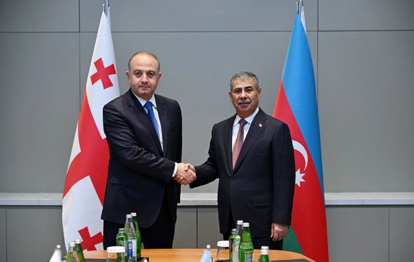 Azərbaycan və Gürcüstan müdafiə nazirləri Şuşada görüş keçirib