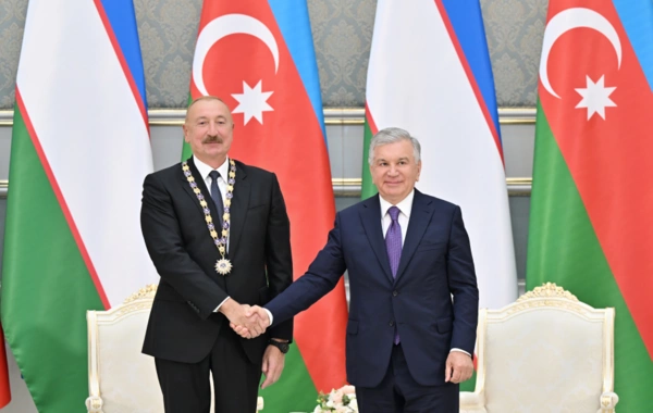 Daşkənddə Azərbaycan və Özbəkistan prezidentlərinin təltifolunma mərasimi keçirilib