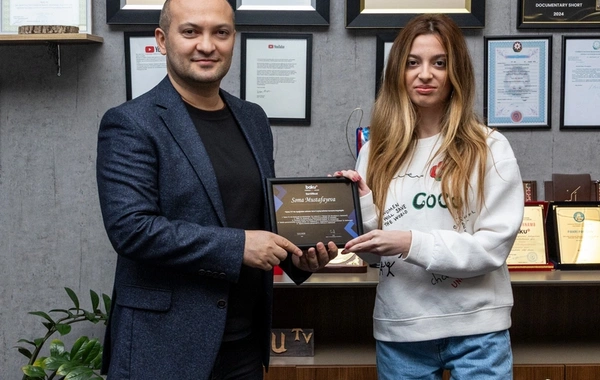 Baku TV-nin "Rəqəmsal Media Məktəbi"ndə doqquzuncu qrup məzunlarına sertifikatlar təqdim olunub