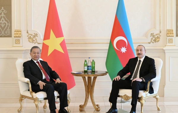 Состоялась встреча Президента Азербайджана с генсеком ЦК Компартии Вьетнама в узком составе