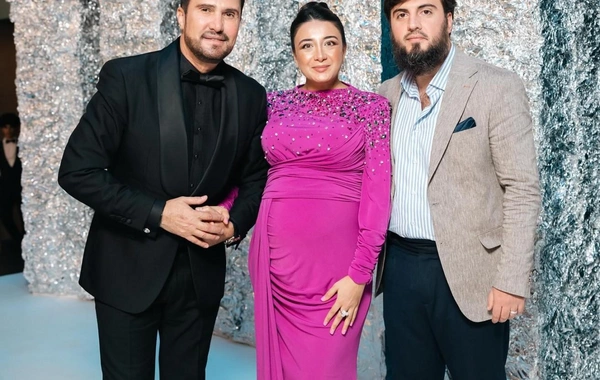 Nadir Qafarzadə ailə fotolarını paylaşdı