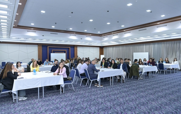"Elm və təhsil yeniliklərinin media təqdimatı" mövzusunda təlim keçirilib "Elm və təhsil yeniliklərinin media təqdimatı" mövzusunda təlim keçirilib