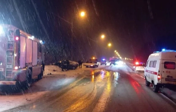 45 yaşlı aktrisa 15 yaşlı qızı ilə qəzada öldü