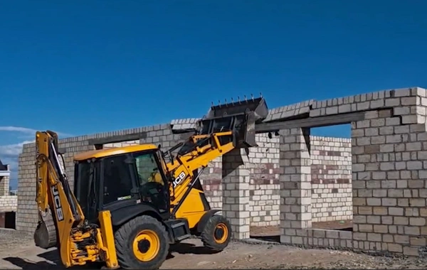 Gəncədə qanunsuz tikinti işlərinin qarşısı alınıb