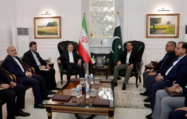 Əraqçı İranın şərtlərini Pakistan tərəfinə çatdırdı