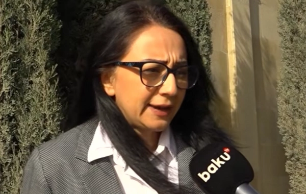 Onlayn aldığı məhsulu geri qaytarmaq istəyi problemə çevrildi: Bizə dedilər ki, planşeti qoyub getsəniz, çölə atacağıq