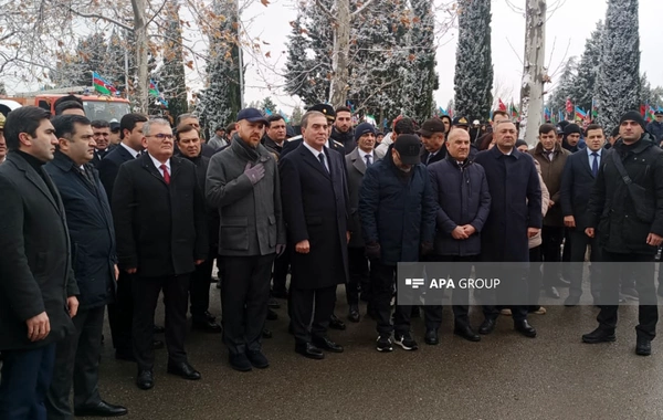 Türkiyə Prezidentinin oğlu Bilal Ərdoğan Gəncədə Şəhidlər xiyabanını ziyarət edib