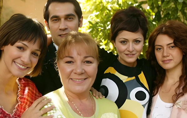 "Yaprak dökümü"nün aktrisası: "Bu ağaca görə iki saat yarım yol getdik"