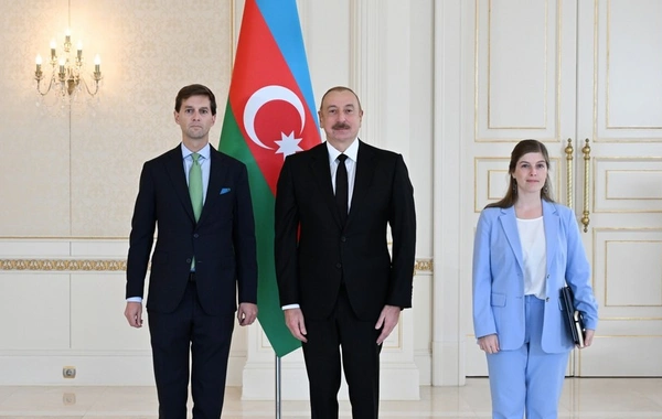 İlham Əliyev Belçikanın Azərbaycandakı yeni səfirinin etimadnaməsini qəbul edib