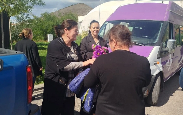 Növbəti köç Laçına çatıb, açarlar sakinlərə tədqim olunub