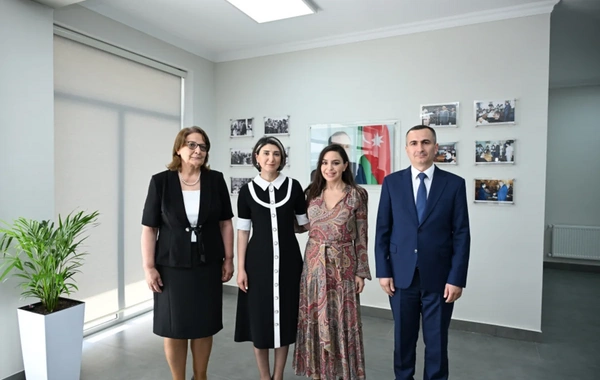 Leyla Əliyeva Yevlaxda məktəb binasının açılışında iştirak edib
