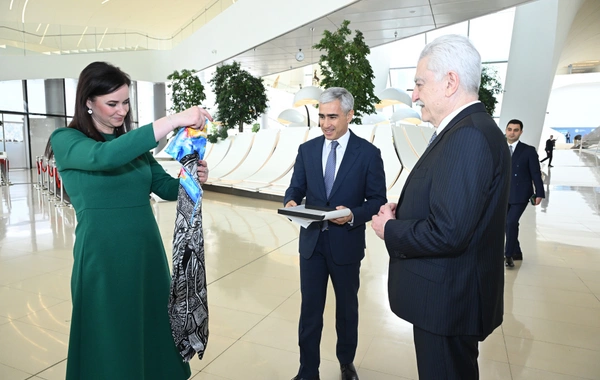 Litvanın Baş naziri İnqa Ruqiniene Heydər Əliyev Mərkəzində olub