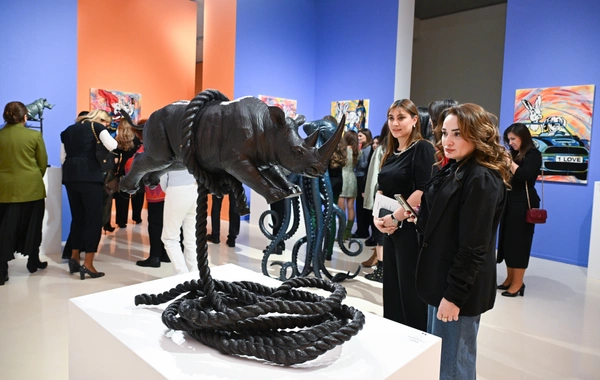 Heydər Əliyev Mərkəzində "Vəhşi təbiətin super qəhrəmanları" sərgisi açılıb