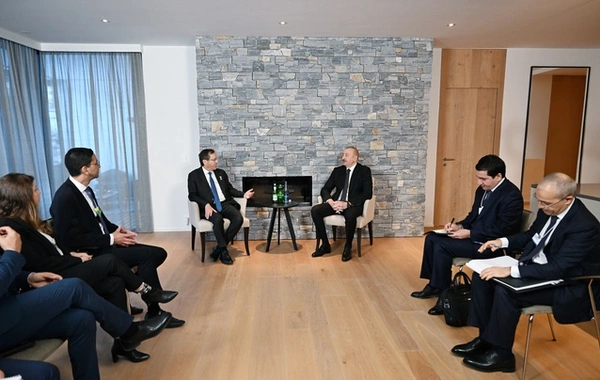 President Ilham Aliyev met with the President of Israel in Davos