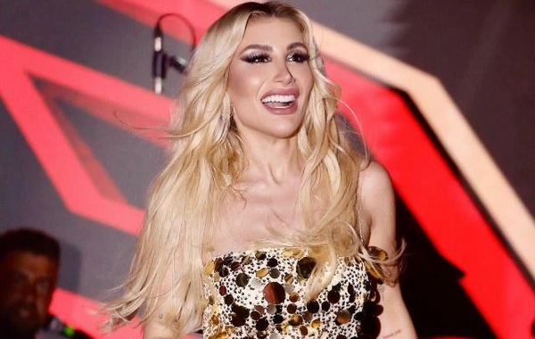 İrem Derici xəstəxanaya yerləşdirildi