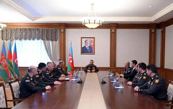 Zakir Həsənov hərbçilərə ali hərbi rütbələr təqdim edib