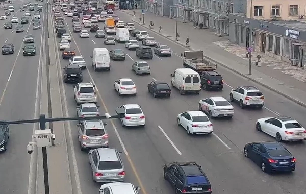 Bakıda bu yollardan tıxac xəbəri gəldi