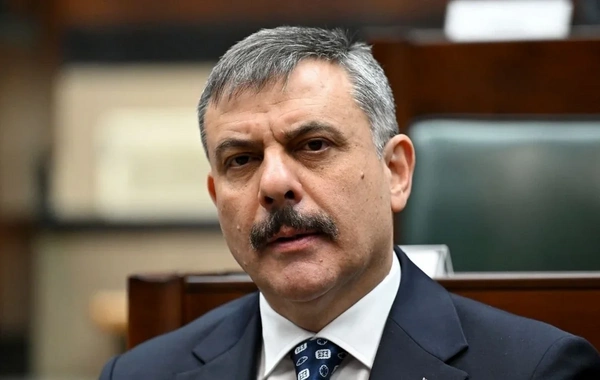 Nazir: İran vətəndaşlarının Türkiyəyə keçidinə icazə vermir