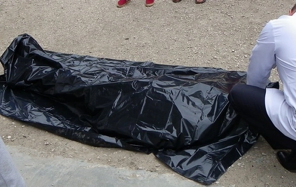 Bakıda yanan köməkçi tikilidə meyit aşkarlanıb