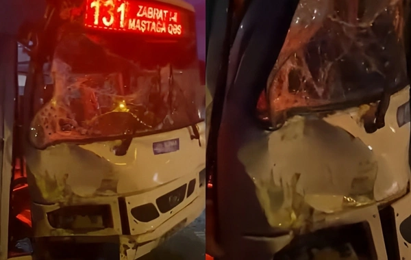 Bakıda iki sərnişin avtobusu toqquşub: Yaralılar var
