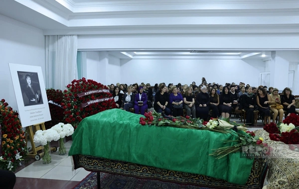 Əminə Yusifqızı ilə vida mərasimi başa çatıb