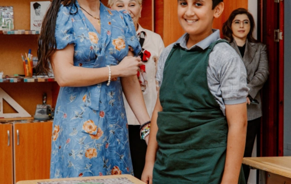 Leyla Əliyeva və Arzu Əliyeva 11 nömrəli inteqrasiya təlimli internat tipli ümumtəhsil məktəbində olublar