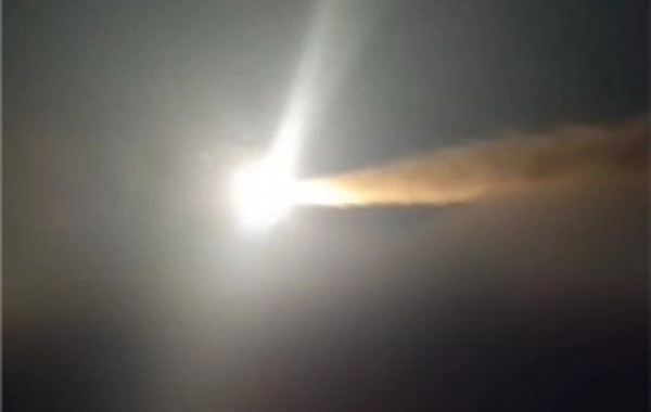 Иран ударил по американскому авианосцу Авраам Линкольн