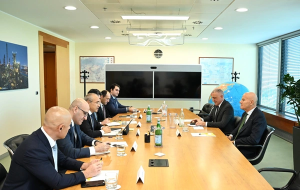 SOCAR-la İtaliyanın "Eni" şirkəti arasında əməkdaşlığın inkişafı müzakirə edilib