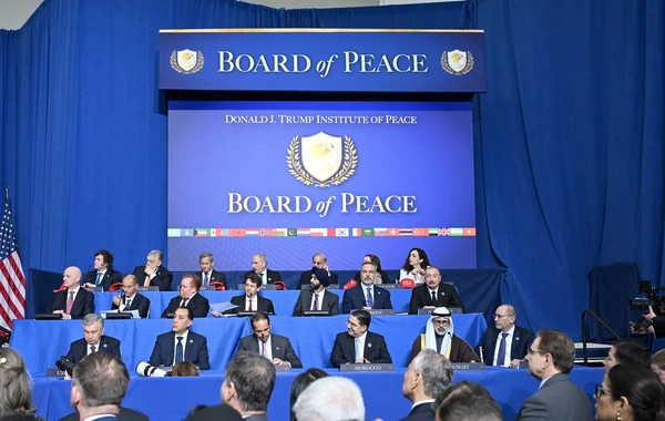 На страницах Президента Ильхама Алиева в социальных сетях размещены видеокадры с первого заседания Совета мира