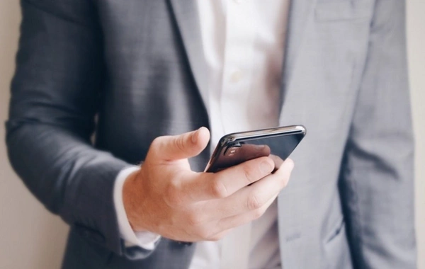 Azərbaycanda noyabrda mobil bankçılıq əməliyyatlarının ümumi dəyəri 36 % artıb