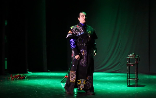 Şuşa Dövlət Musiqili Dram Teatrında inkluziv bir qizin mono tamaşası