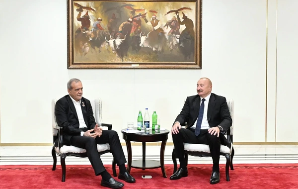 İlham Əliyevin sosial media hesablarında Məsud Pezeşkianla görüşünə dair paylaşım edilib
