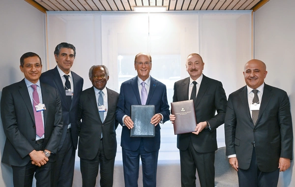İlham Əliyev Davosda "BlackRock" və "Global Infrastructure Partners"in rəsmiləri ilə görüşüb