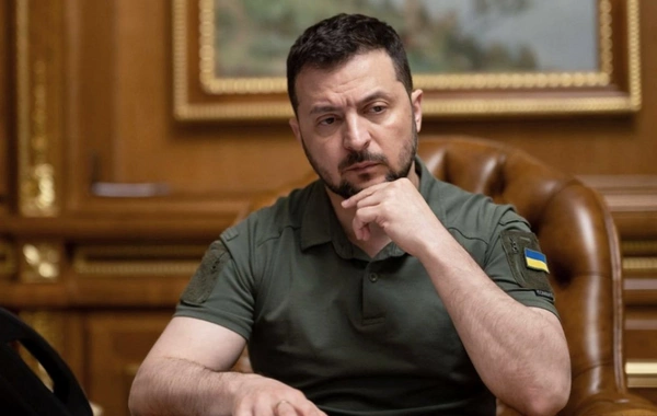 Зеленский заявил о возобновлении атак на НПЗ России