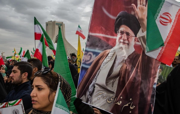 İranda yeni ali lider seçilib