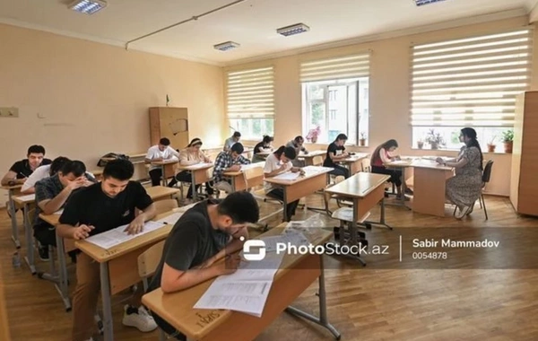 На какие специальности в этом году можно было поступить с минимальными баллами?